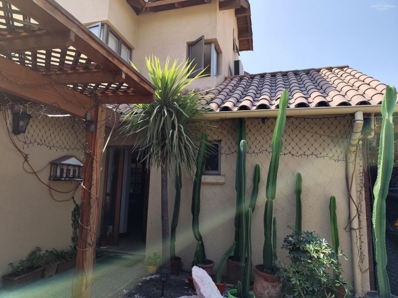 VENTA CASA LA REINA