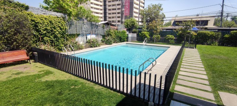 Departamento con excelente ubicación metro Quilín.