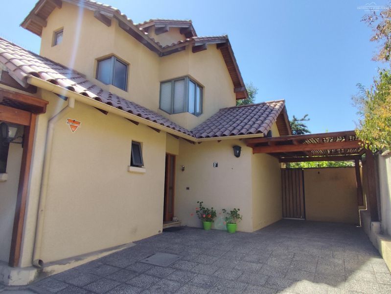 VENTA CASA LA REINA / PADRE HURTADO CON 3 DE FEBRERO