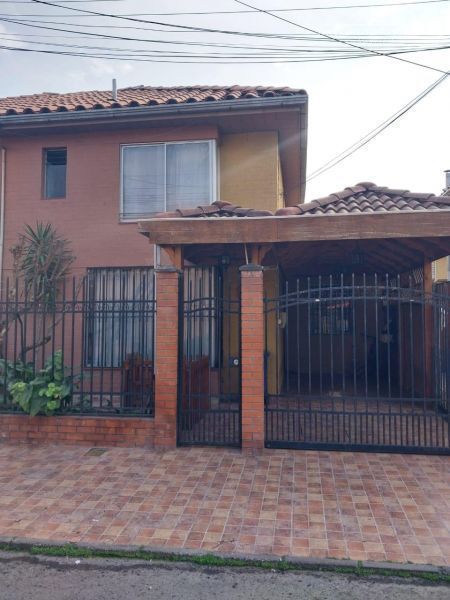 CASA EN VENTA 3D/2B ALTOS DE QUILICURA